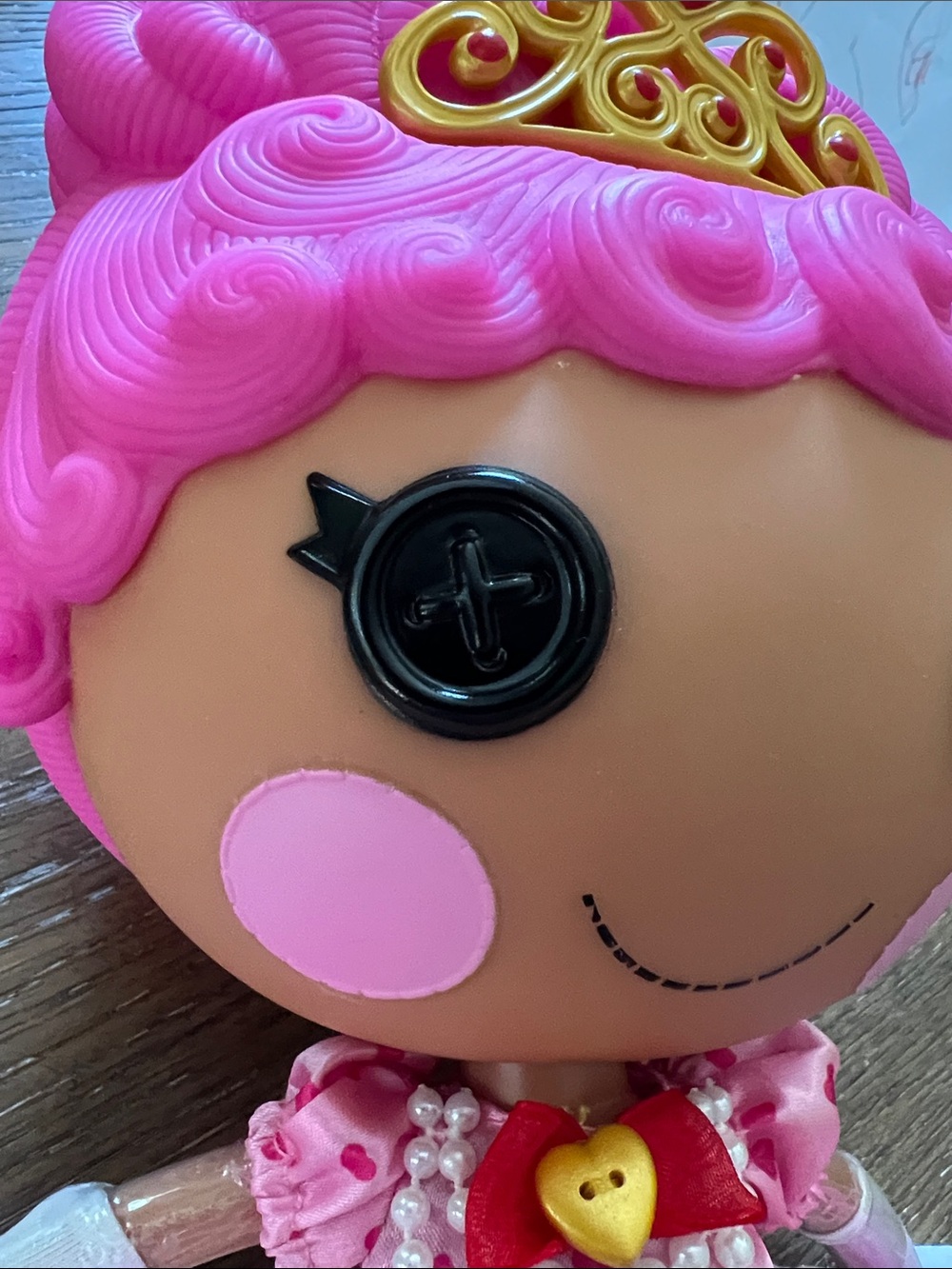 Queenie Red Heart From The Lalaloopsy Sew Royal Princess Party Set - Picture 10 of 12